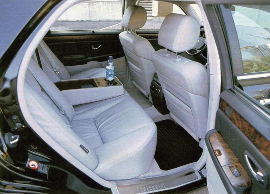 Интерьер Hyundai Centennial 1999 года  (фото 5 из 13)
